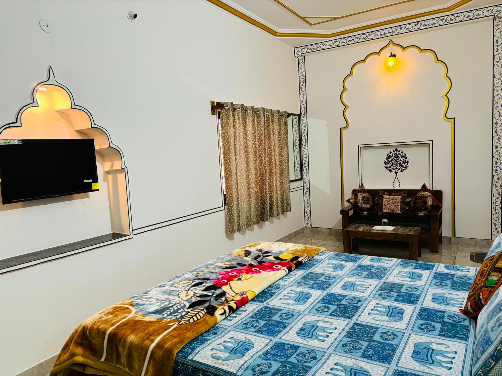 Hotel Tulsi Palace Pushkar Buitenkant foto